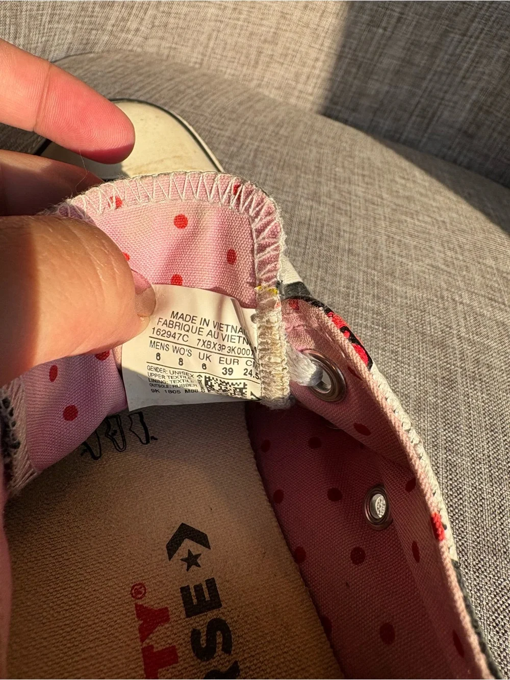 Converse Black Canvas Hello Kitty Women’s Sneakers with White Laces SZ. 8